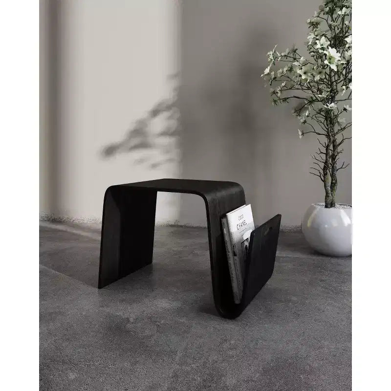 Table d'appoint en contreplaqué et placage de frêne